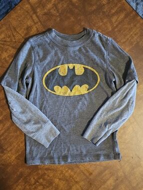 🦇 Batman Long Sleeve Shirt – Size 5T 🦇